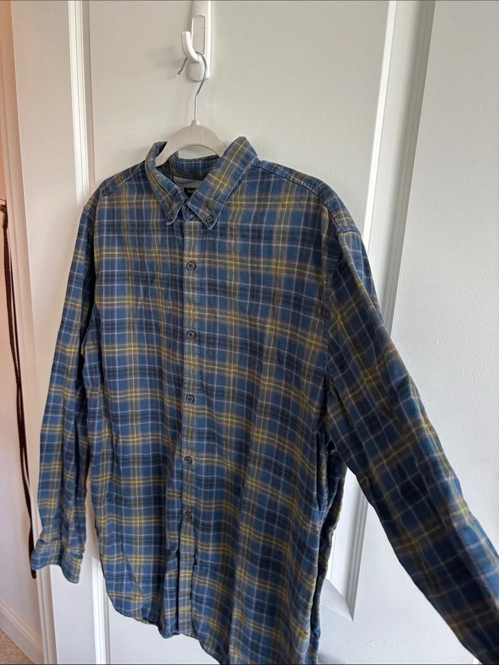 Banana Republic Button Down- Large Talk
